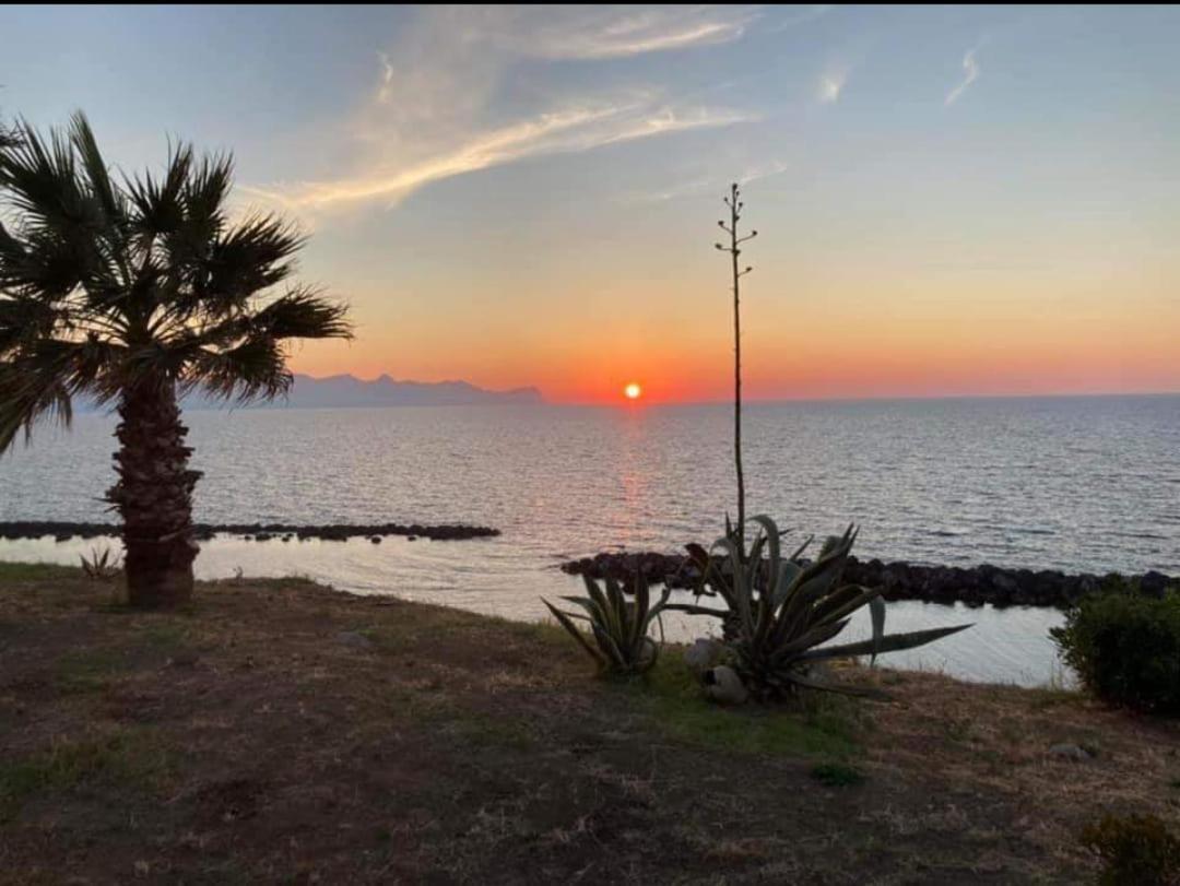 Casa Vacanza Da Mirella E Peppe Trappeto  Extérieur photo